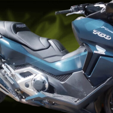 Scooter forza 750