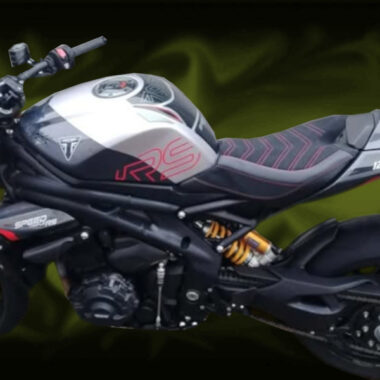 Moto 1200 RS
